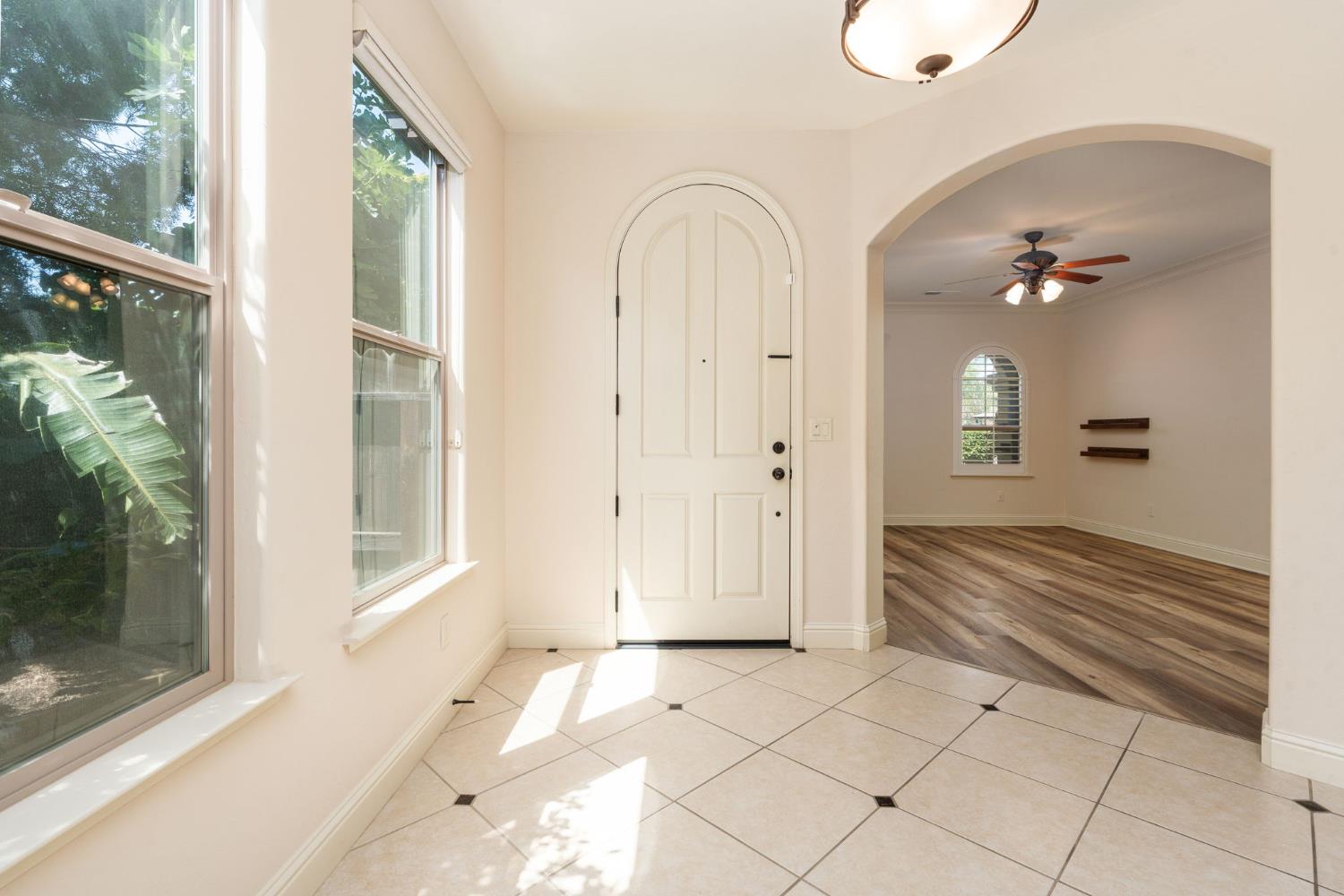 1495 E Via Mirasol Lane