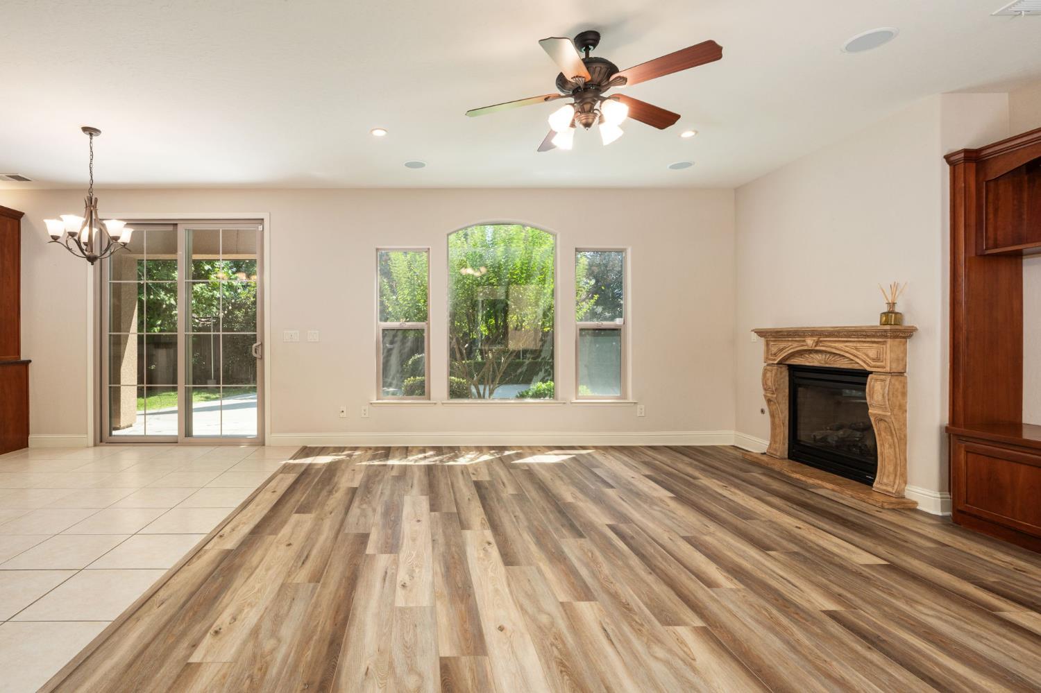 1495 E Via Mirasol Lane
