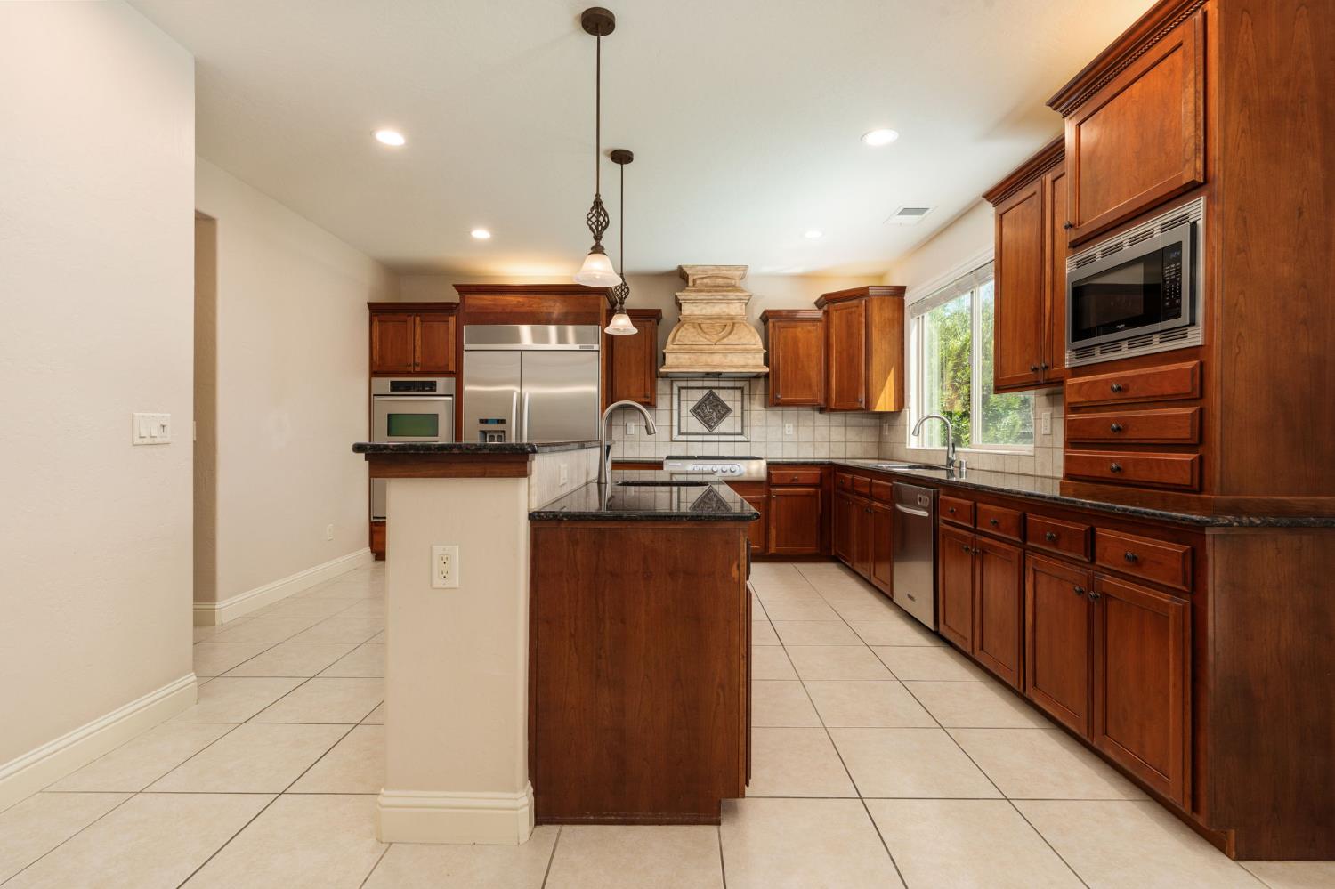 1495 E Via Mirasol Lane