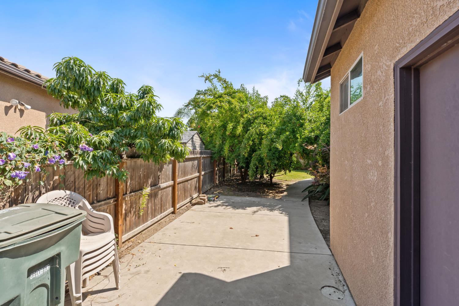 1495 E Via Mirasol Lane