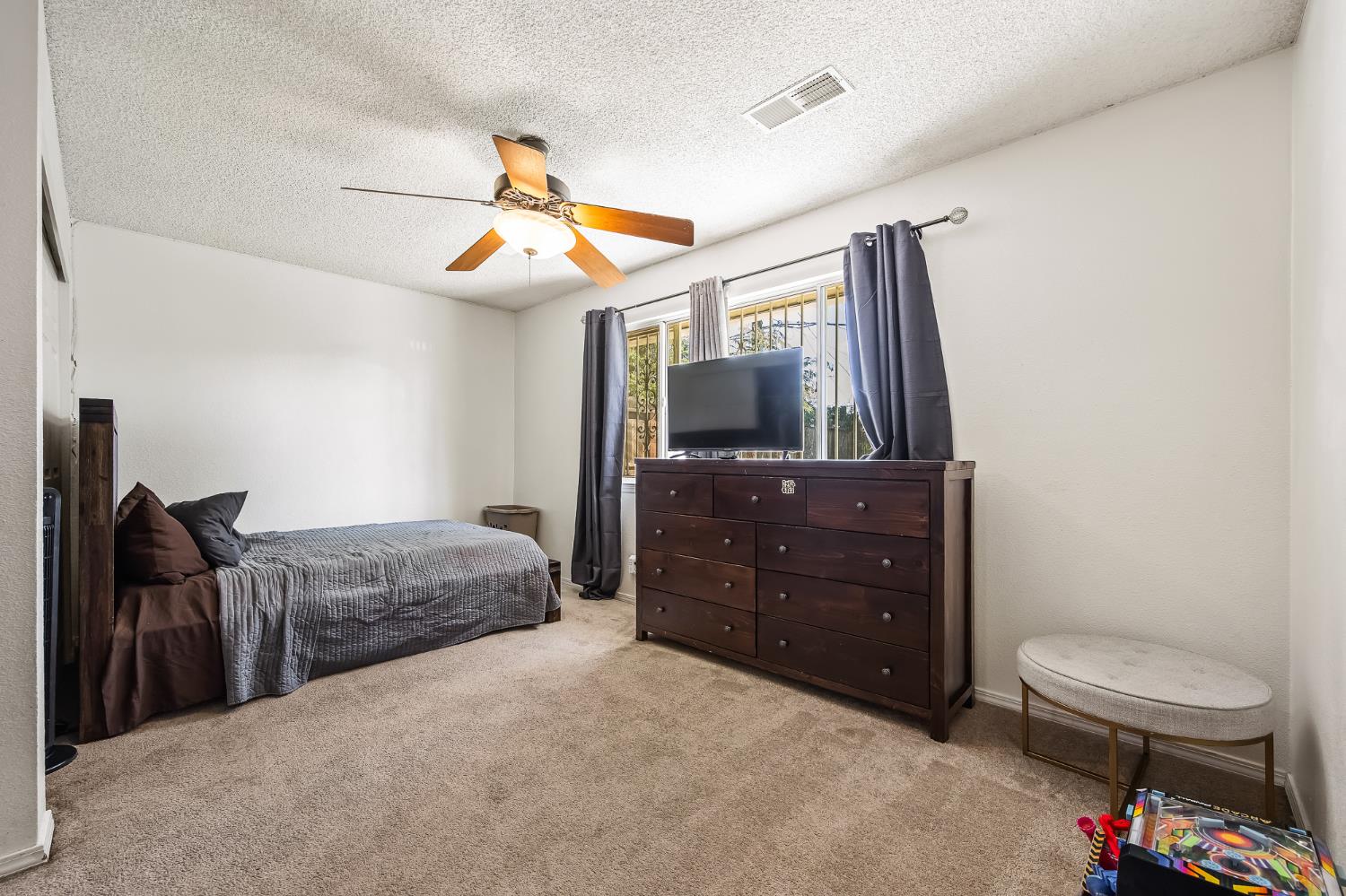 1250 E Shaw Avenue # 101