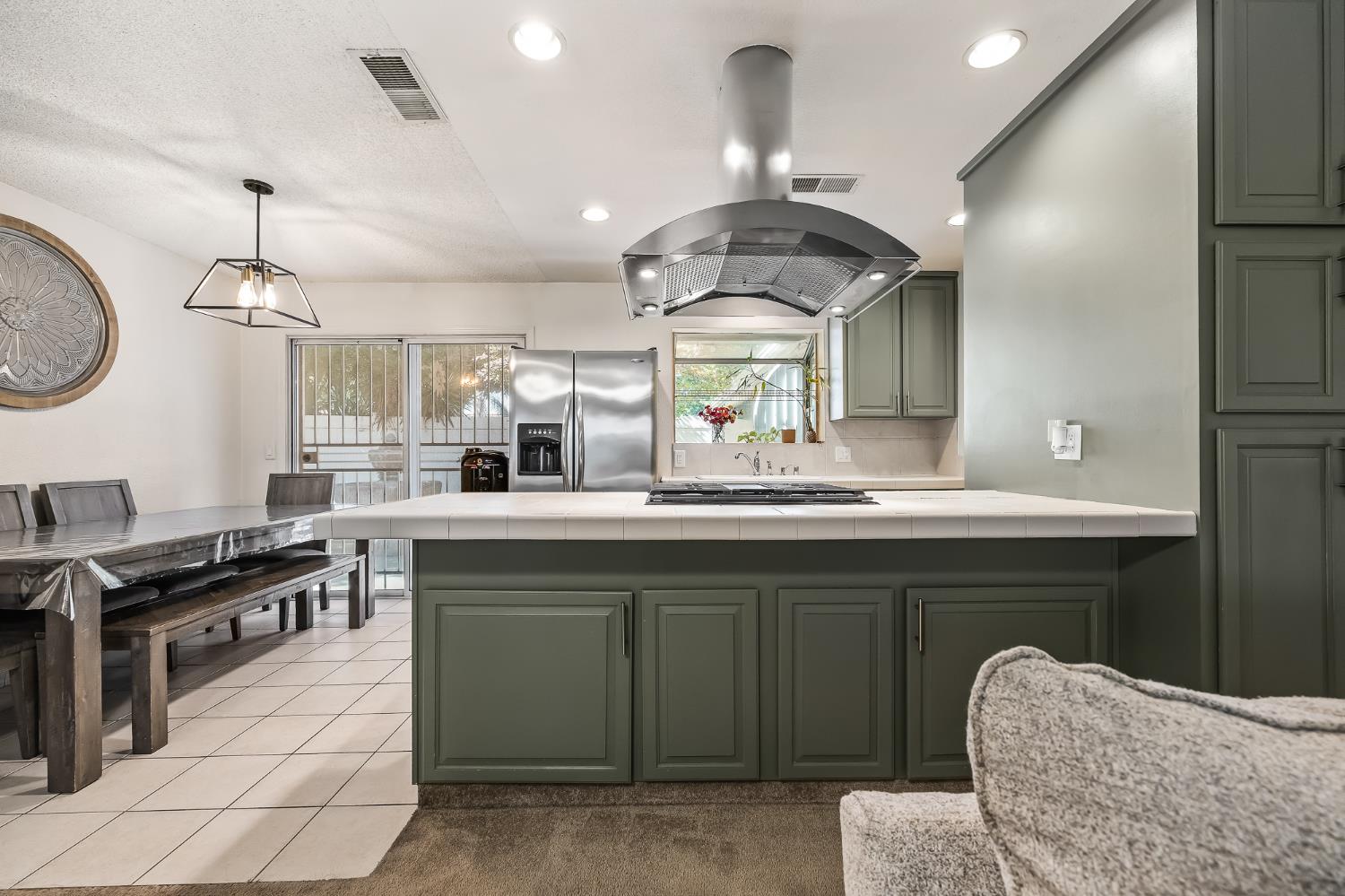 1250 E Shaw Avenue # 101