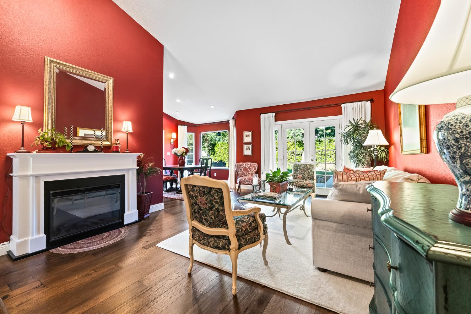 709 E Wood Duck Circle