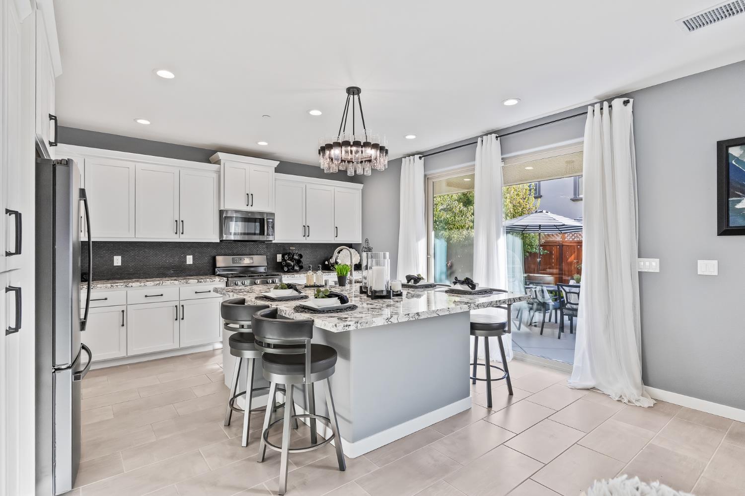 4368 Horizon Drive