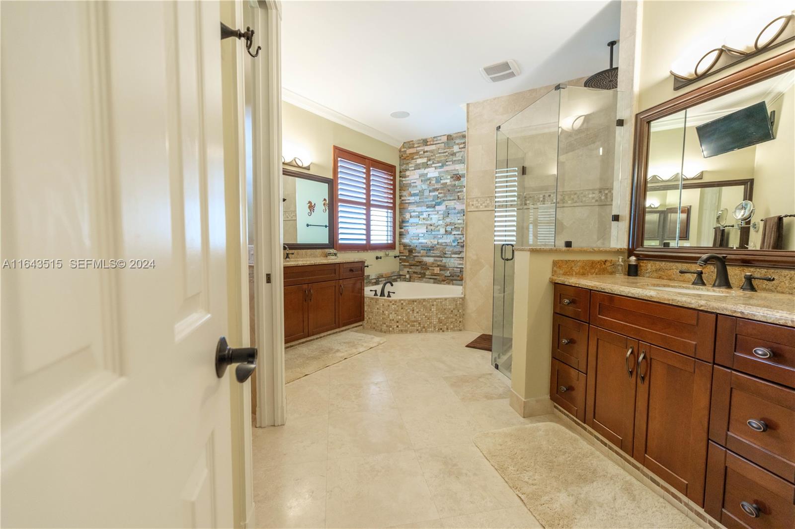 519 NW 120th Drive