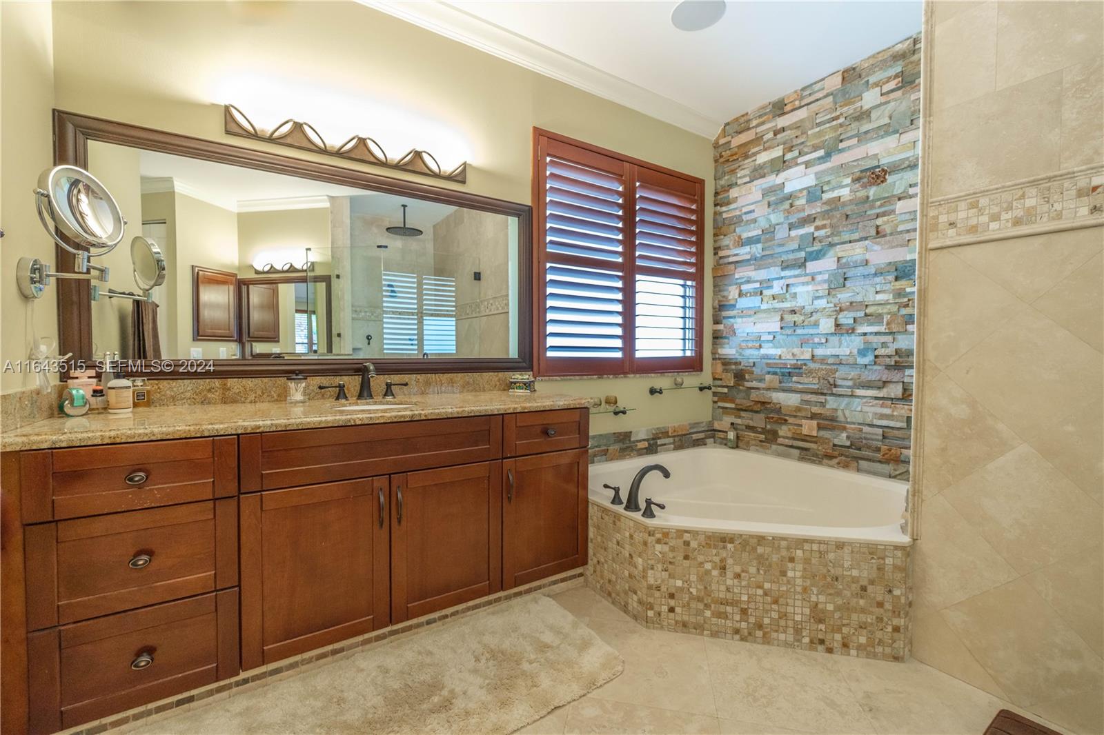 519 NW 120th Drive