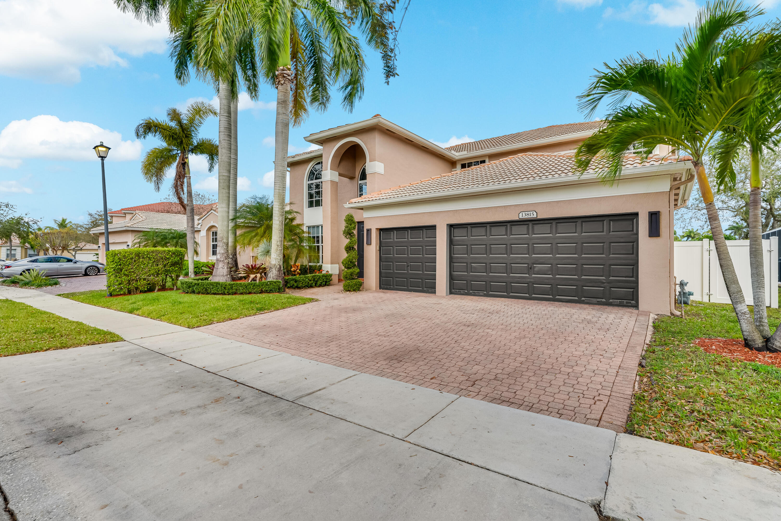13815 NW 11th