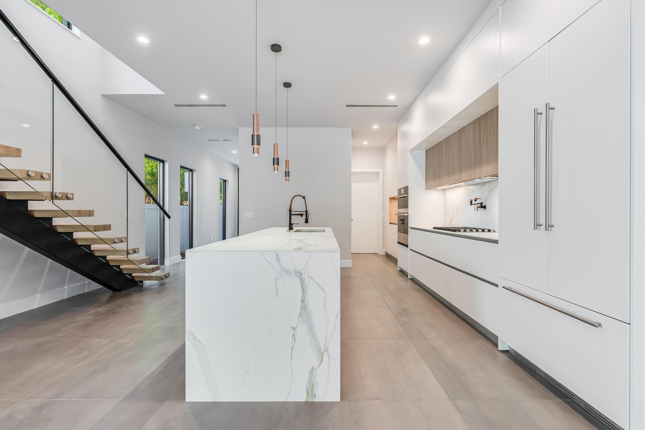 919 NE 17th Terrace A