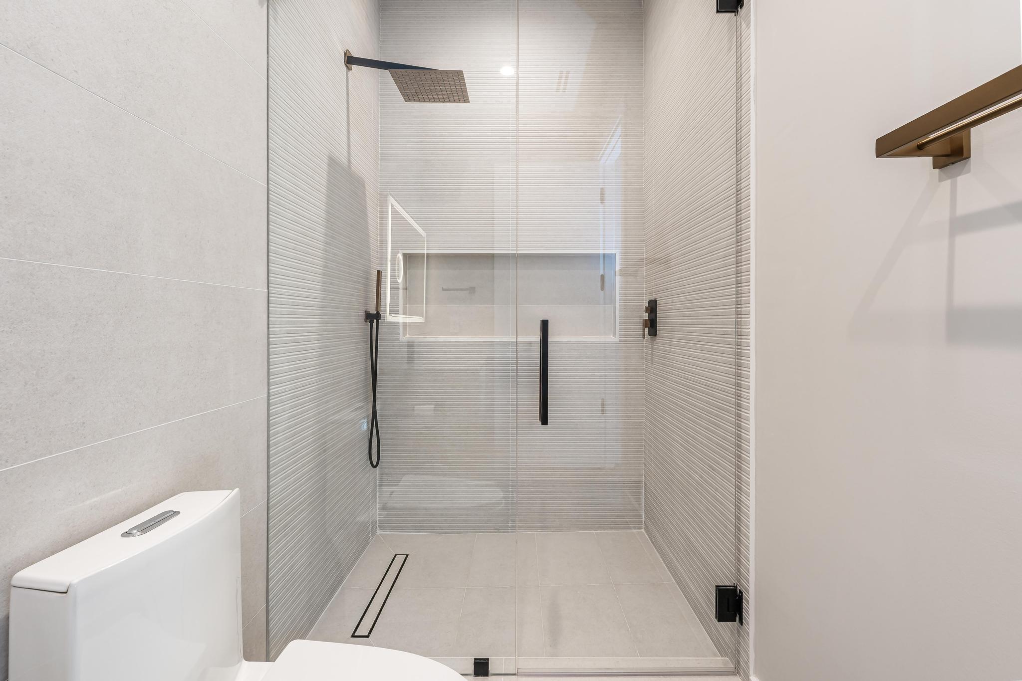 919 NE 17th Terrace A