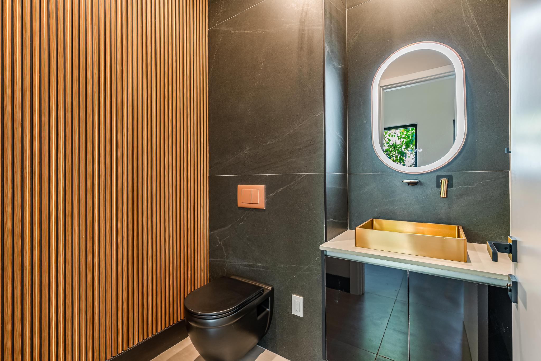 919 NE 17th Terrace A