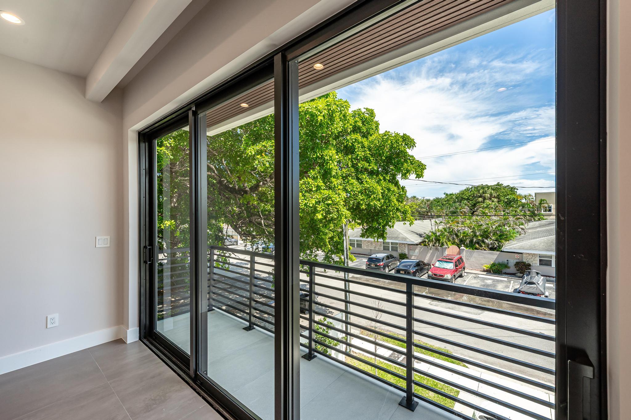 919 NE 17th Terrace A