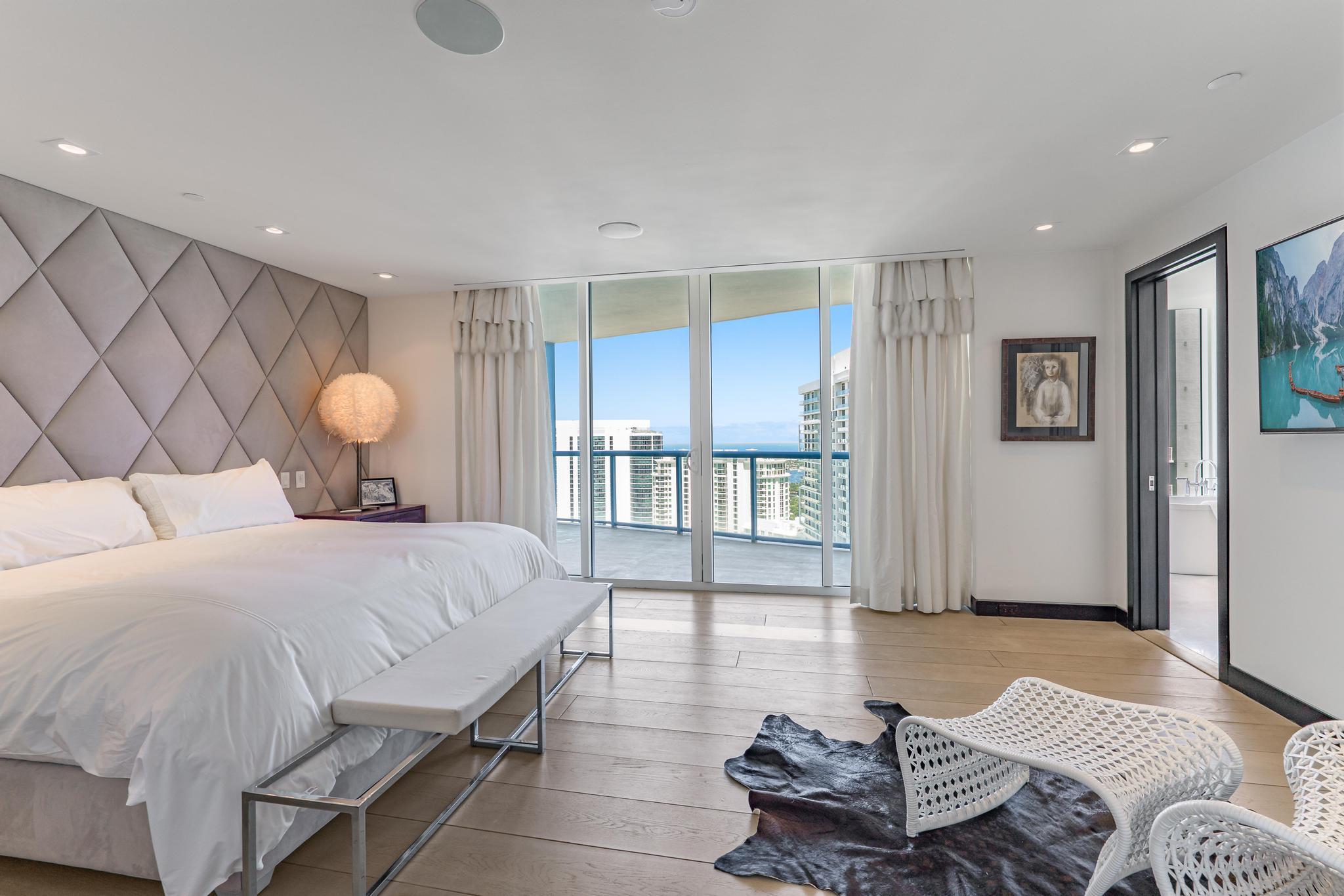 333 Las Olas Way 4206