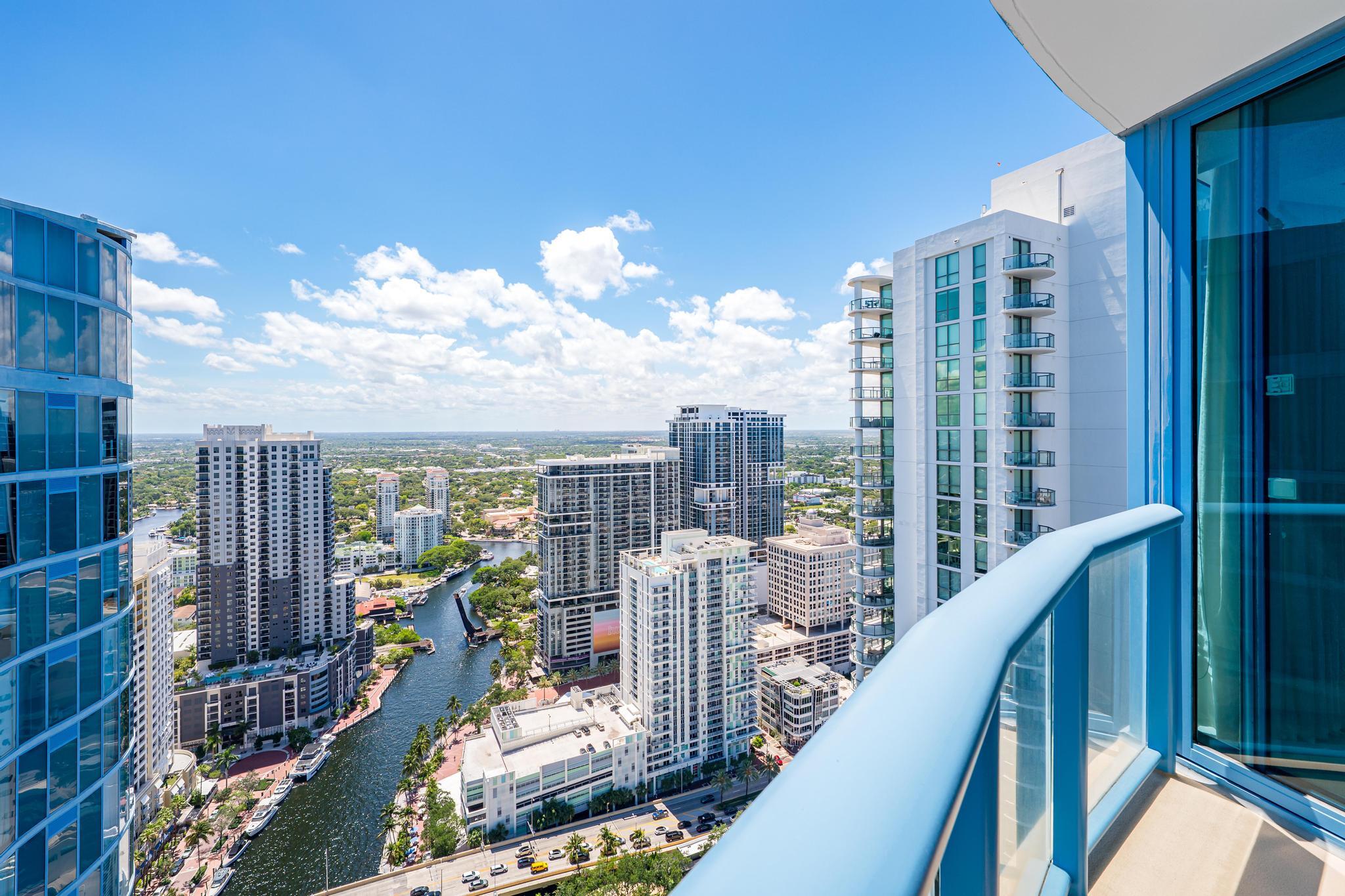 333 Las Olas Way 4206