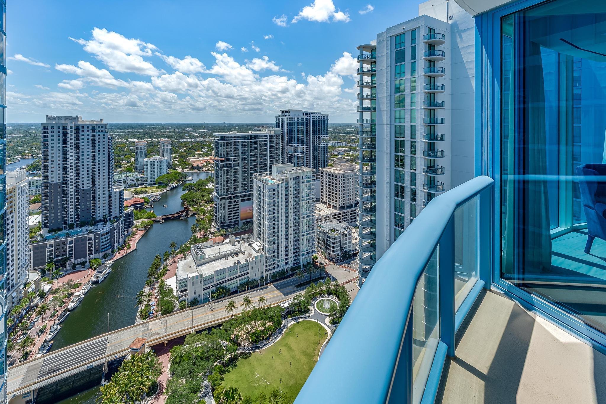 333 Las Olas Way 4206