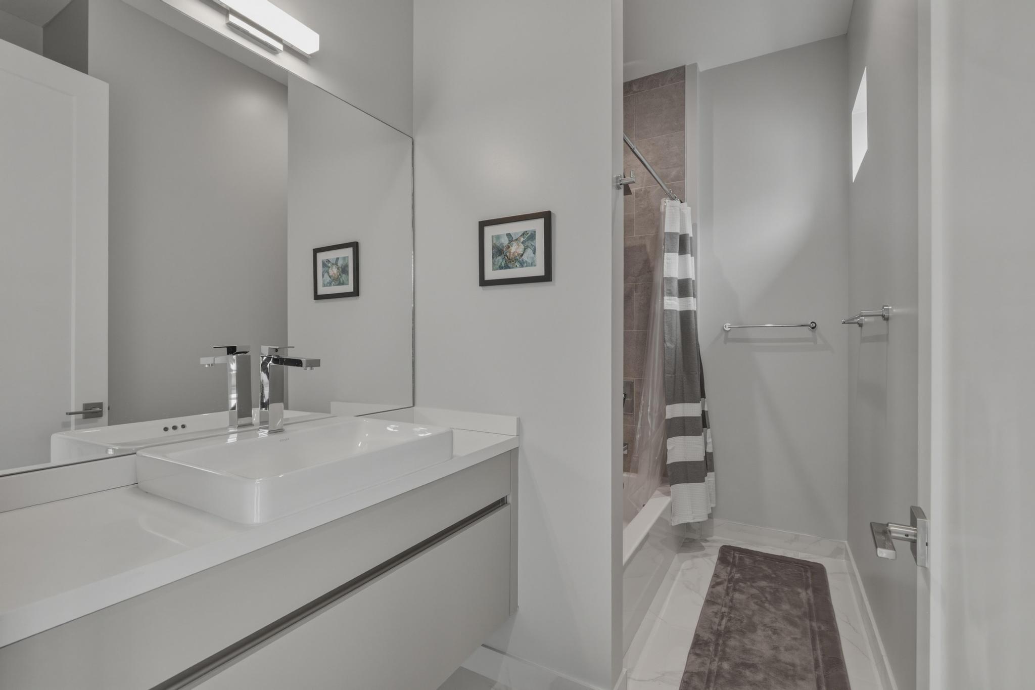 5 SE 11th Avenue