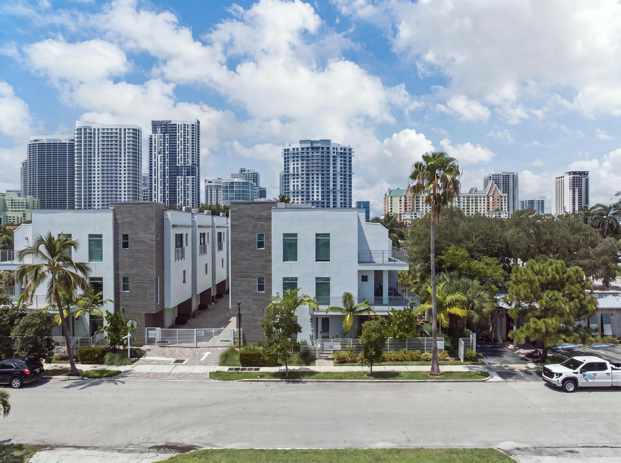 5 SE 11th Avenue