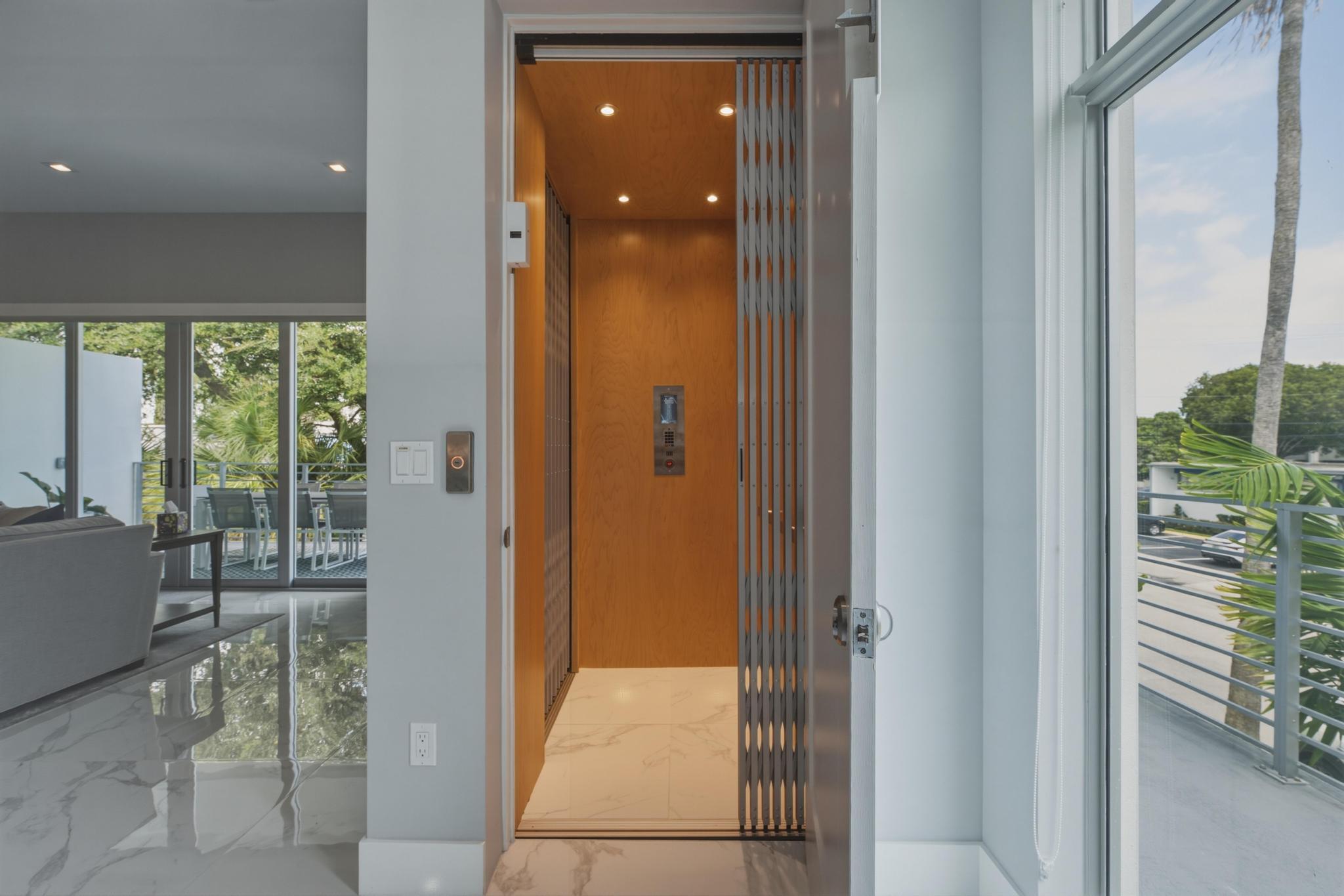 5 SE 11th Avenue