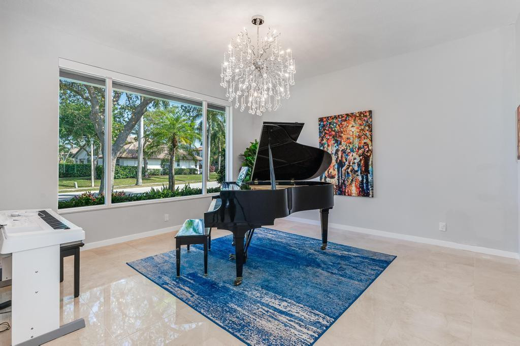 7641 NE Morningside Terrace