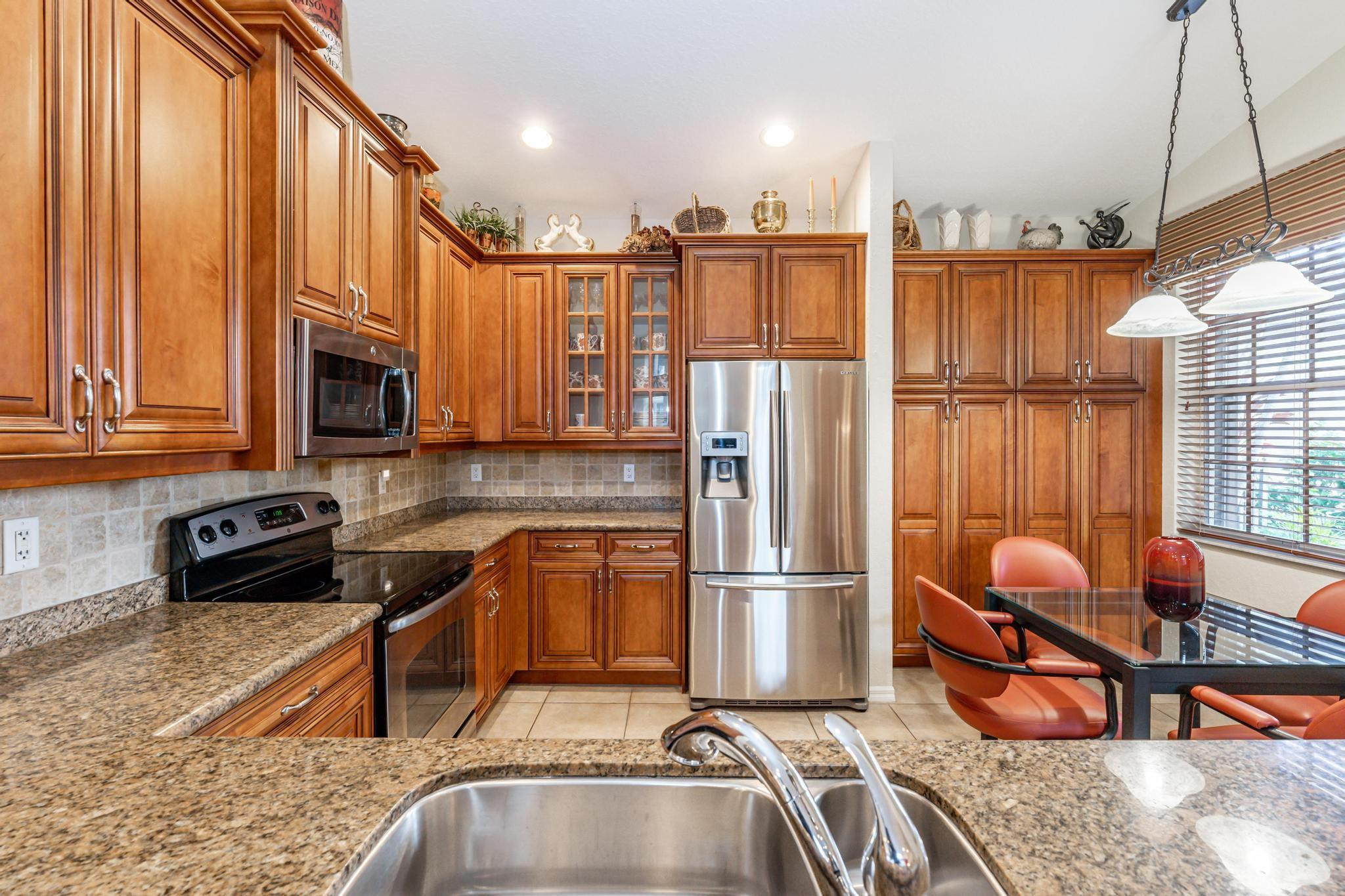 5816 NW 120th Ave