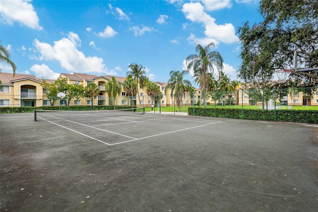 2640 S University Dr 129