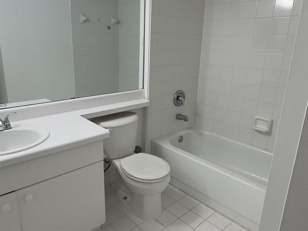 2640 S University Dr 129