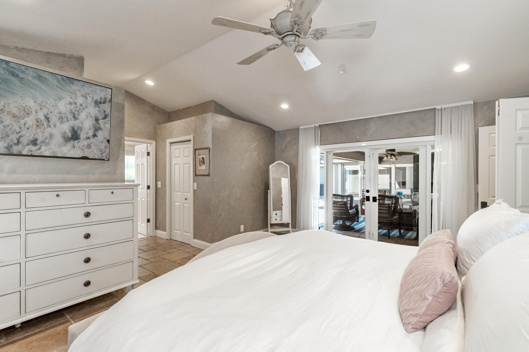 378 Coconut Circle