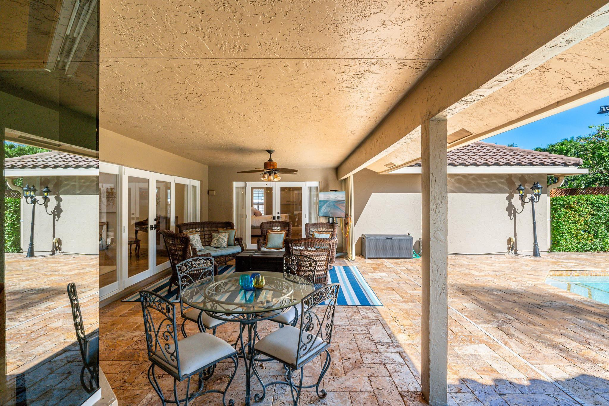 378 Coconut Circle