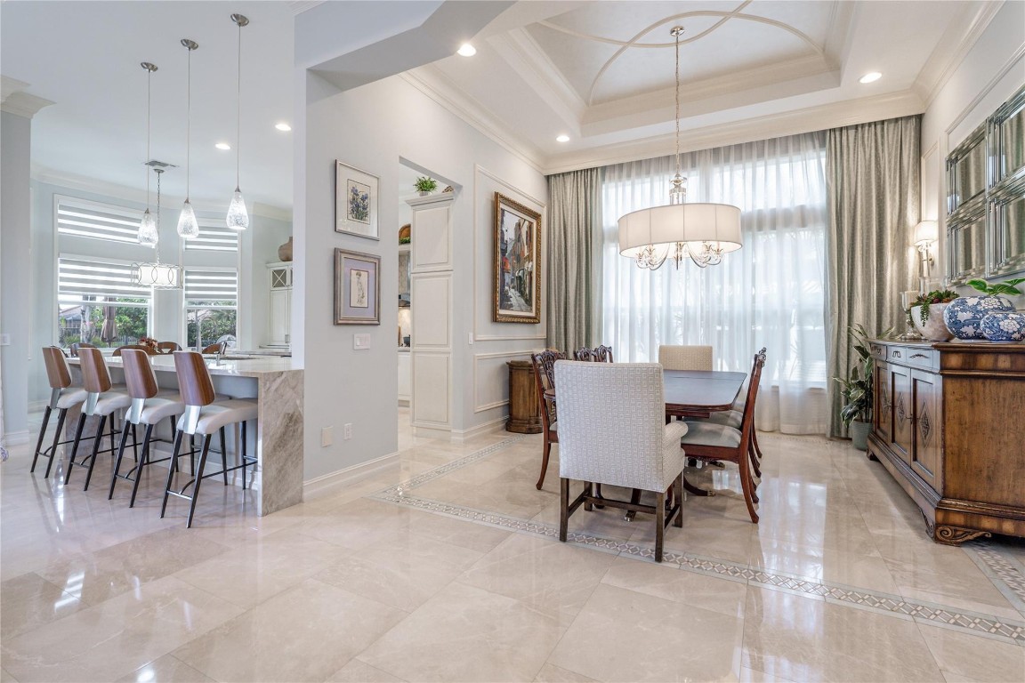 10516 Whitewind Cir