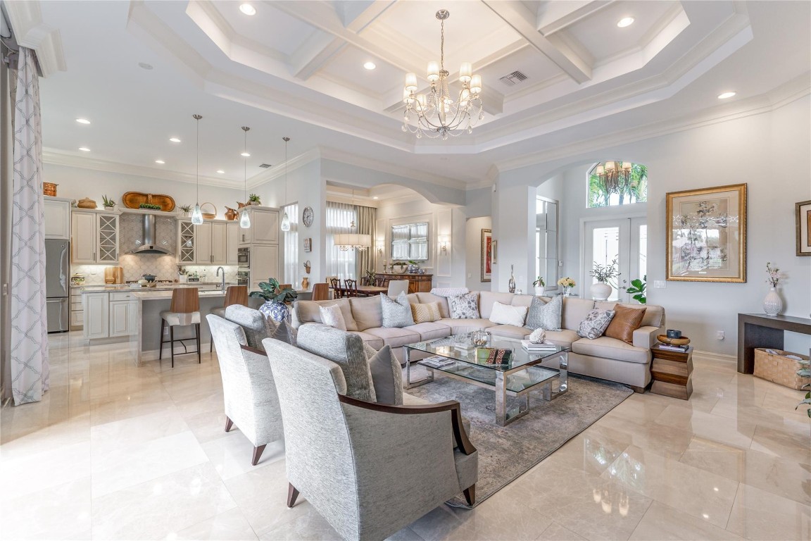10516 Whitewind Cir