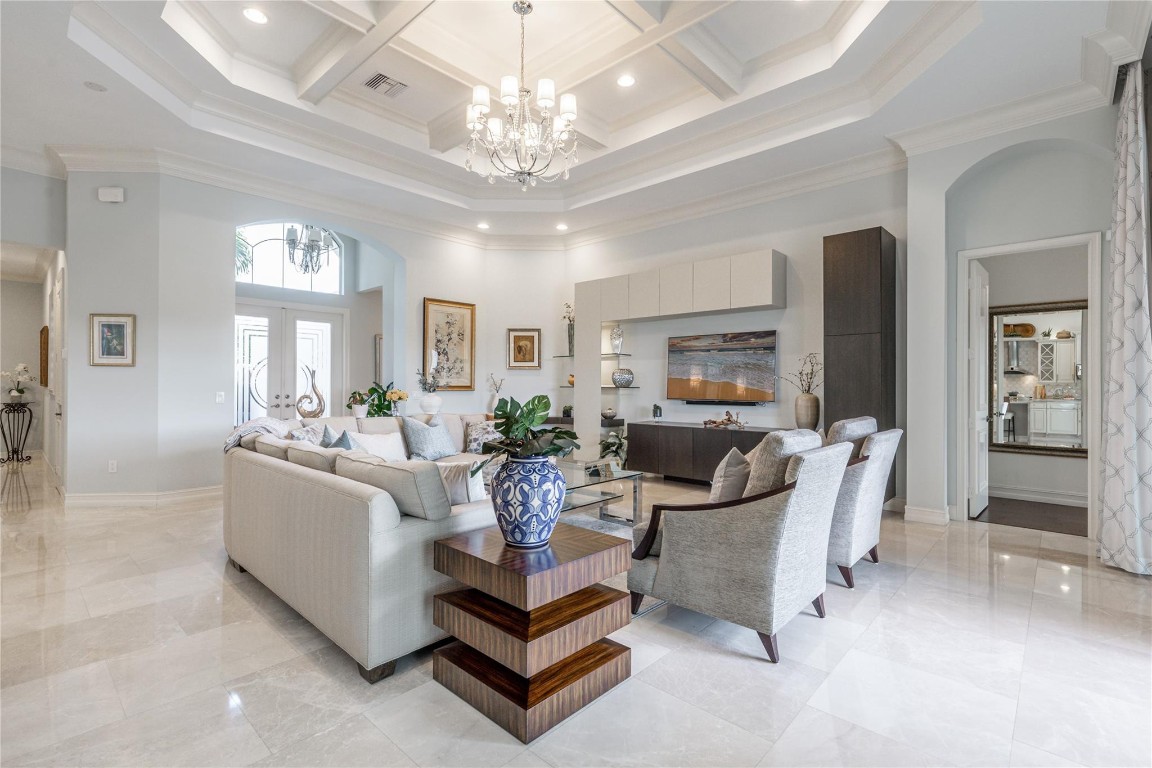 10516 Whitewind Cir