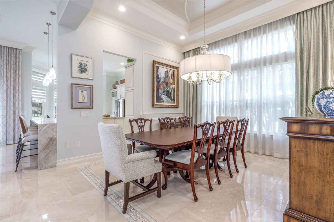 10516 Whitewind Cir