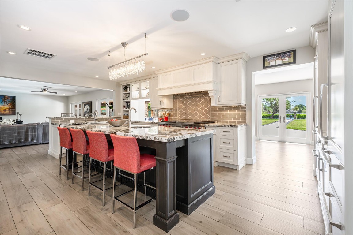 5060 Thoroughbred Lane