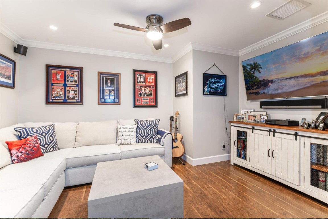 5060 Thoroughbred Lane