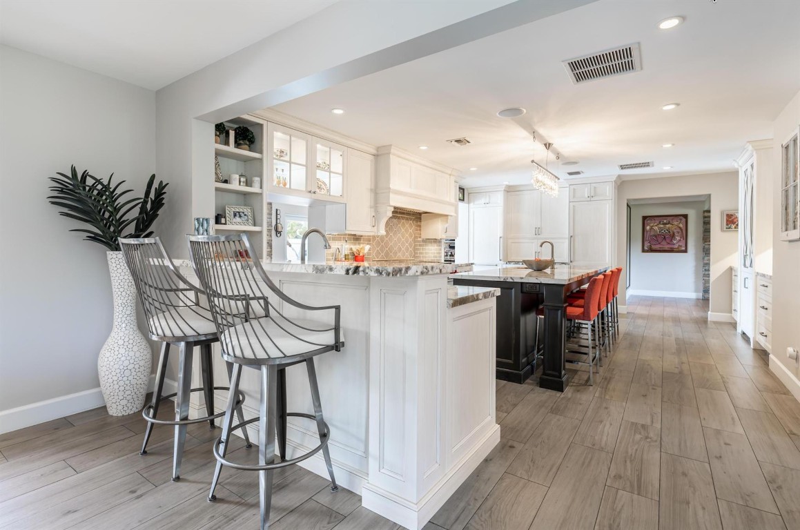 5060 Thoroughbred Lane