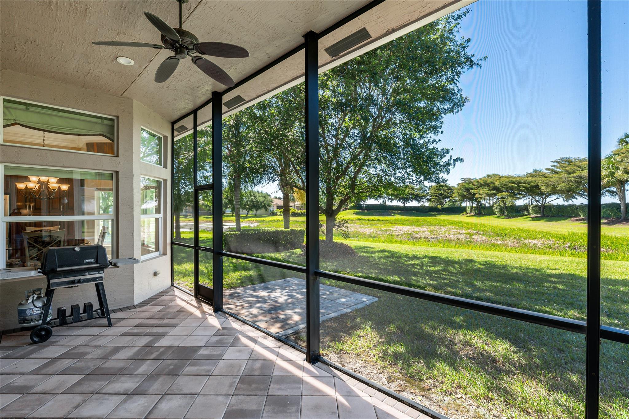 10576 Whitewind Cir