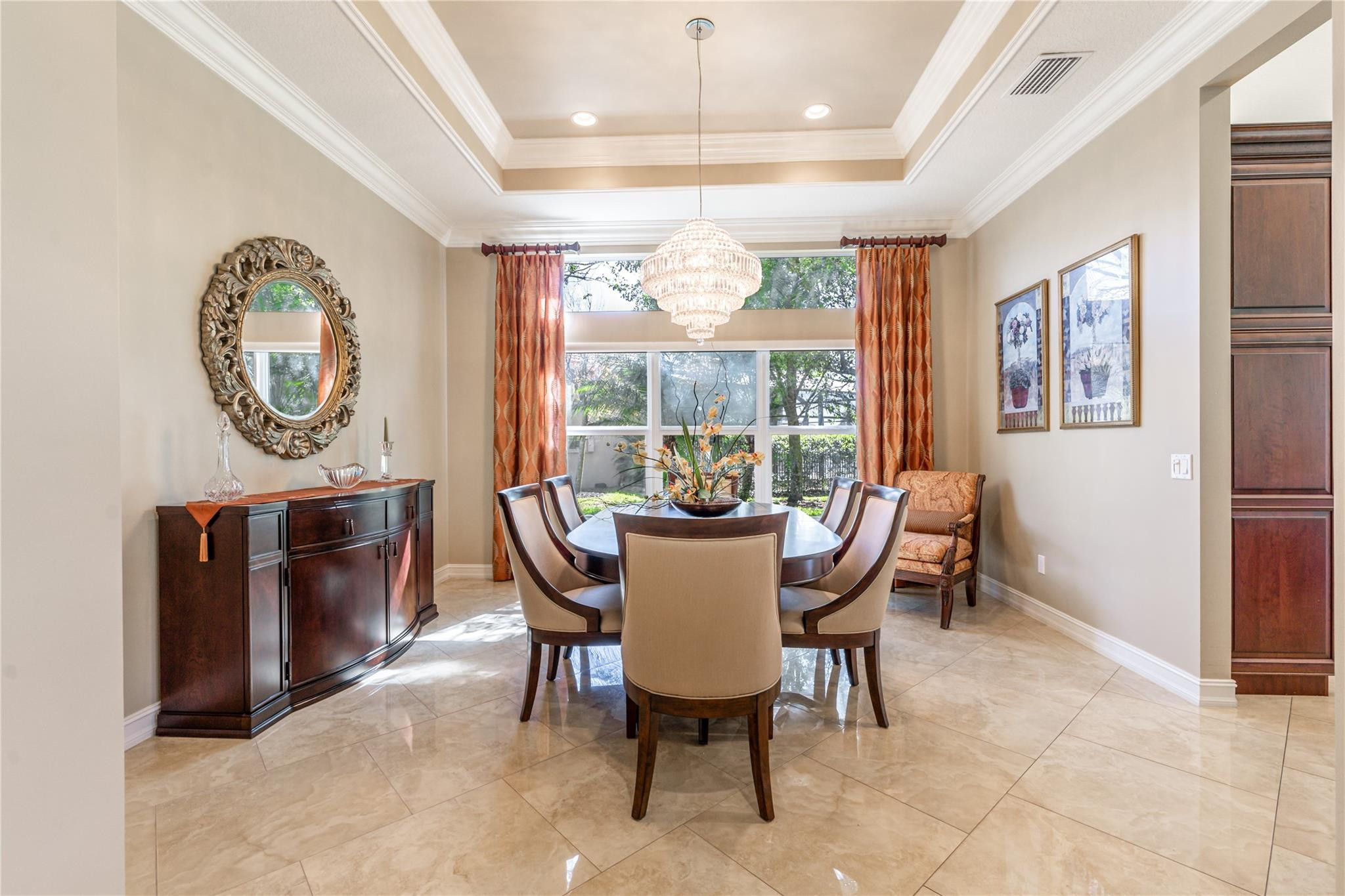 10576 Whitewind Cir