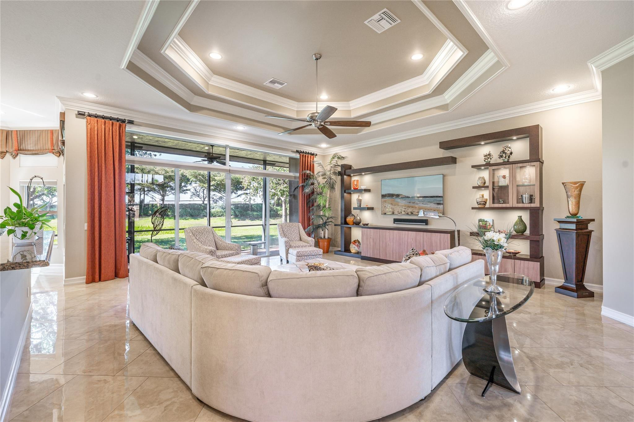 10576 Whitewind Cir