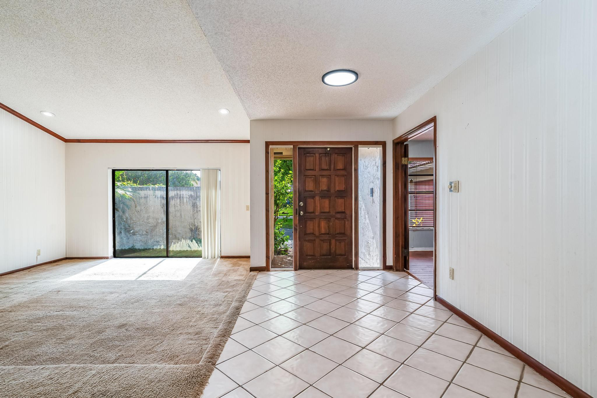 648 NW 100th Ln