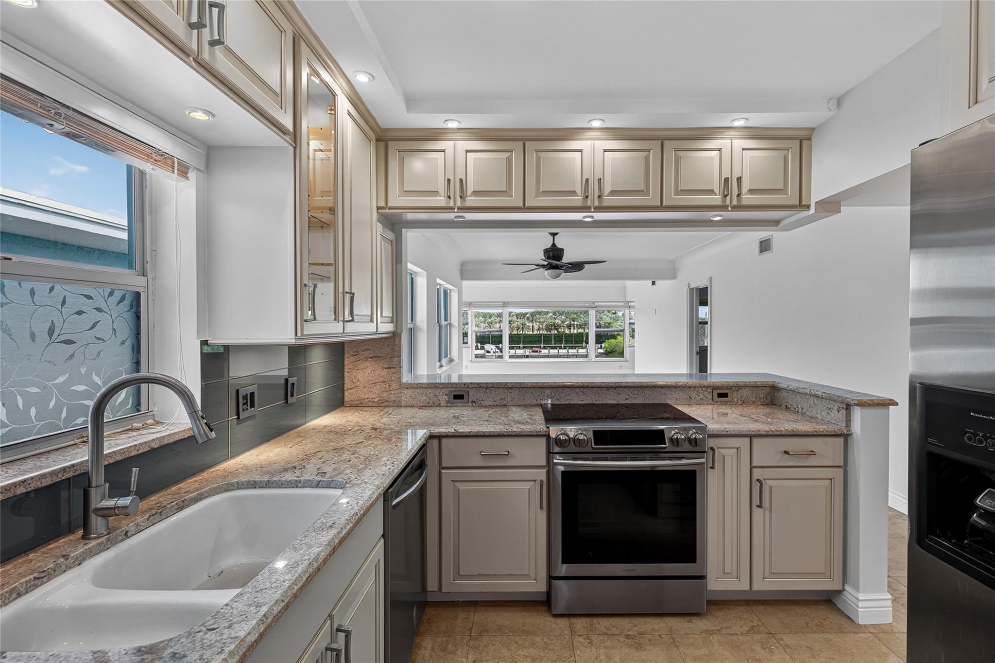 2772 NE 30th Ave 8D