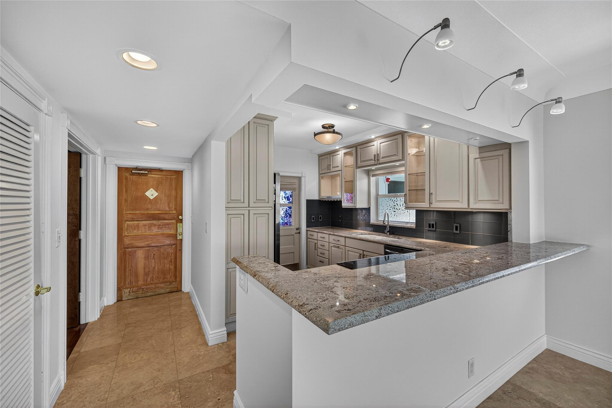 2772 NE 30th Ave 8D