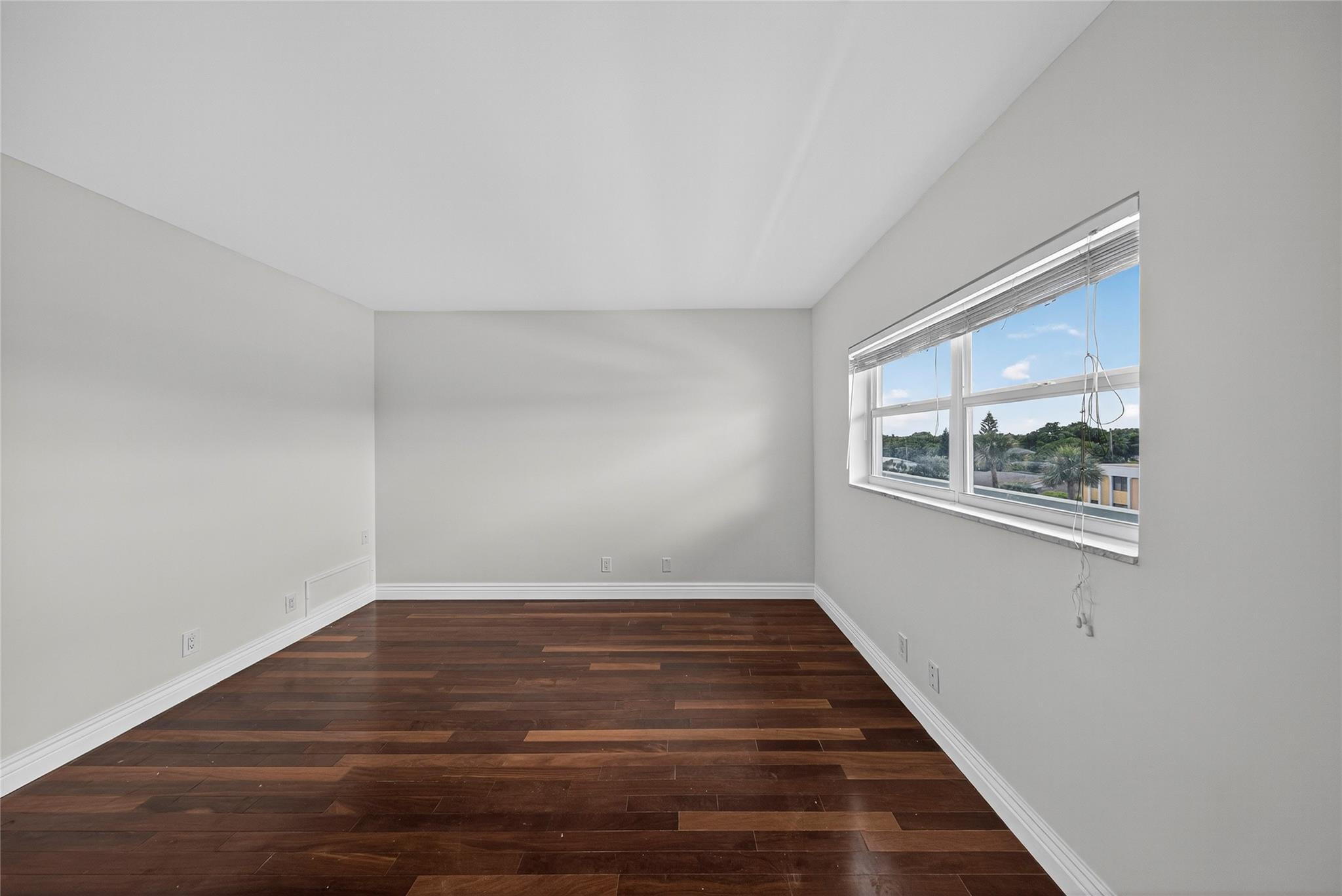 2772 NE 30th Ave 8D