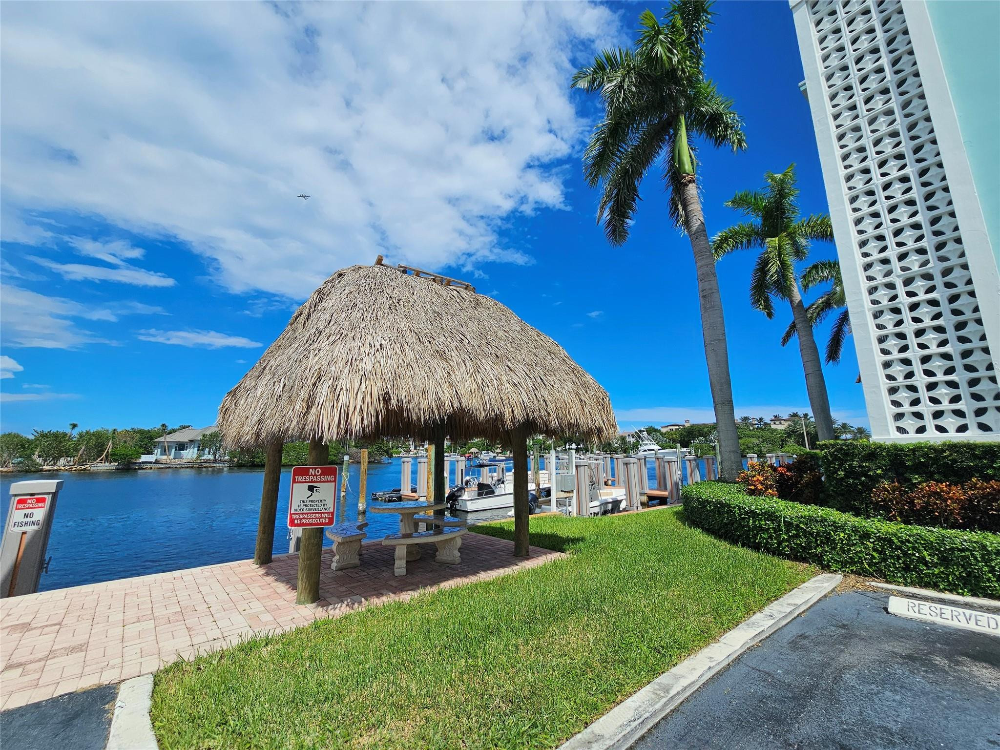 2772 NE 30th Ave 8D