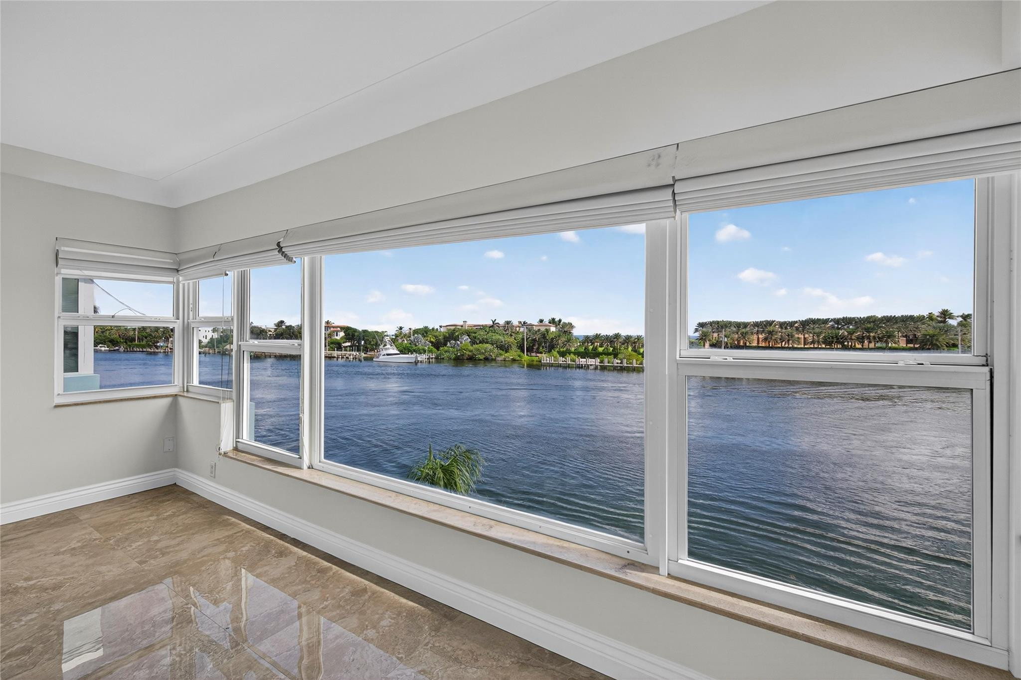2772 NE 30th Ave 8D
