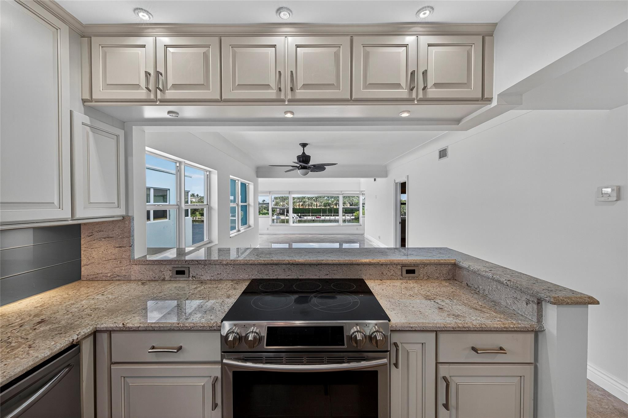 2772 NE 30th Ave 8D