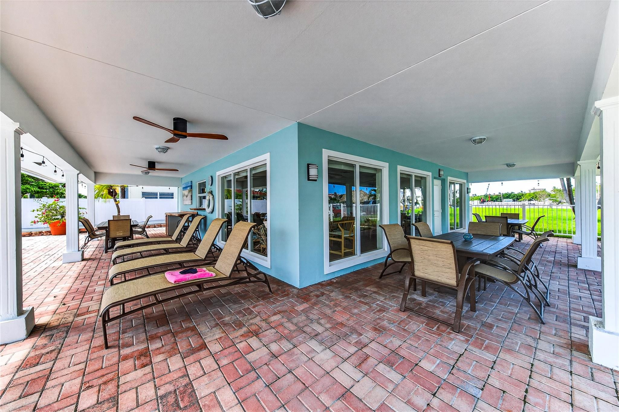 2772 NE 30th Ave 8D