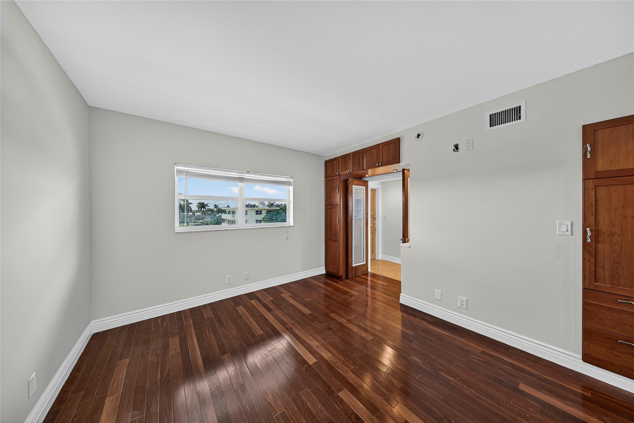 2772 NE 30th Ave 8D