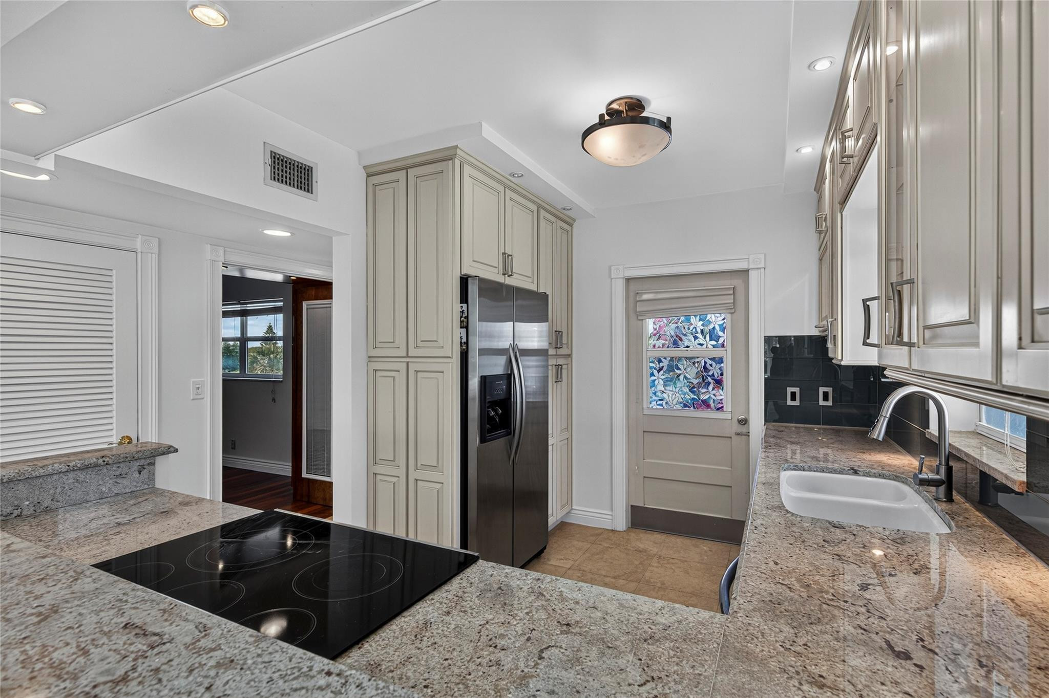 2772 NE 30th Ave 8D
