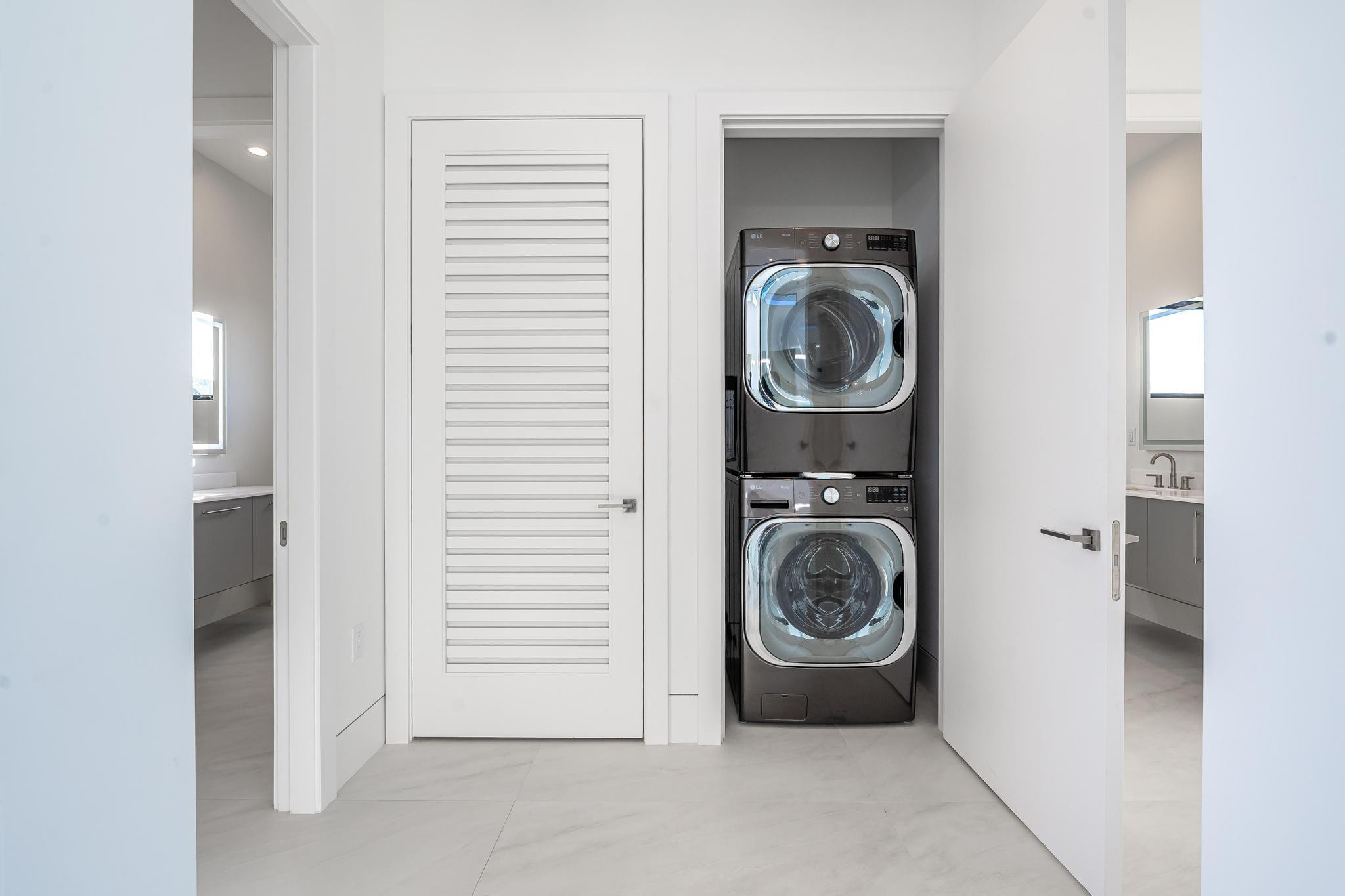 2612 NE 4th St
