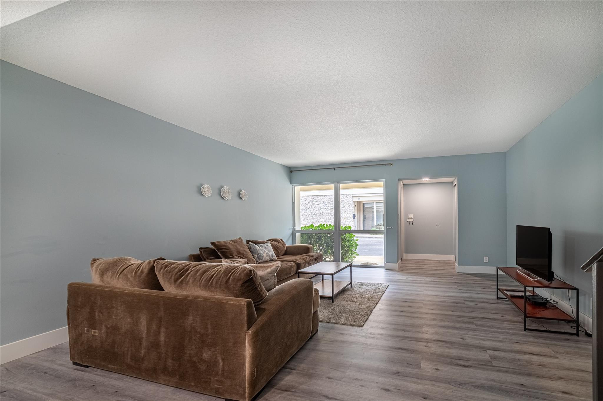 5555 N Ocean Boulevard 23, Lauderdale-By-The-Sea Unit: 23