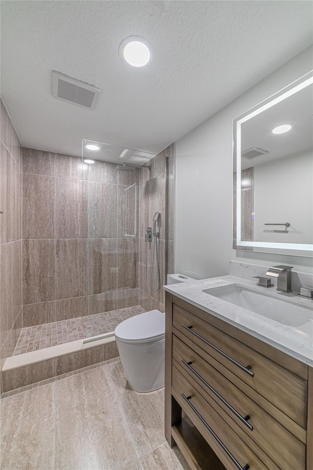 5555 N Ocean Boulevard 23, Lauderdale-By-The-Sea Unit: 23